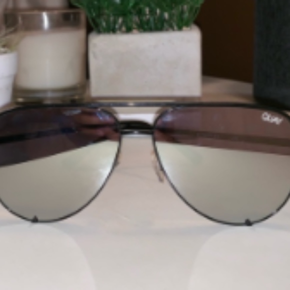 Quay Australia Sunglasses HIGH KEY AVIATOR - Picture 1 of 2